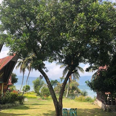 Leokap Homestay Tuk Tuk Ngoại thất bức ảnh